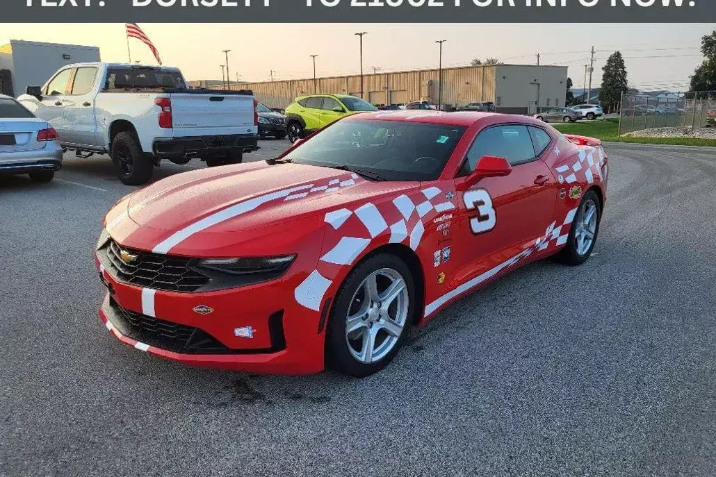 2020 Chevrolet Camaro 1LT photo 1