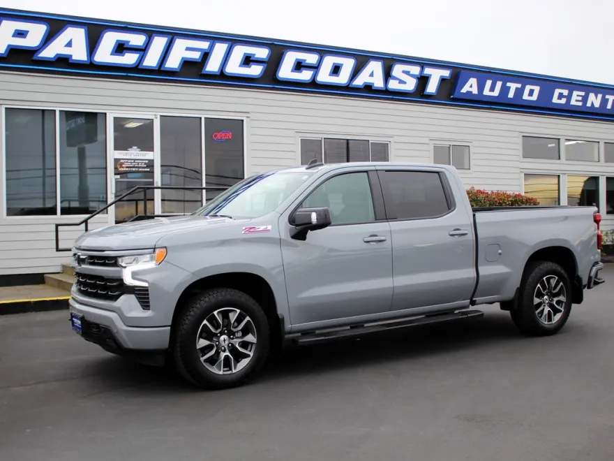 2024 Chevrolet Silverado 1500 RST photo 1