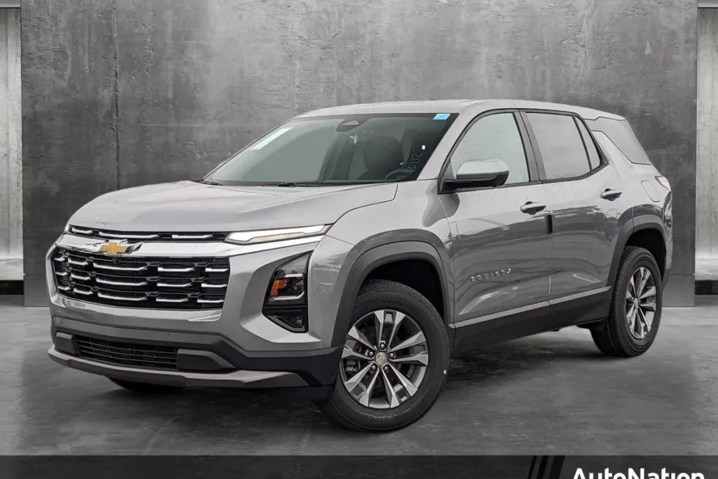 2025 Chevrolet Equinox LT photo 1