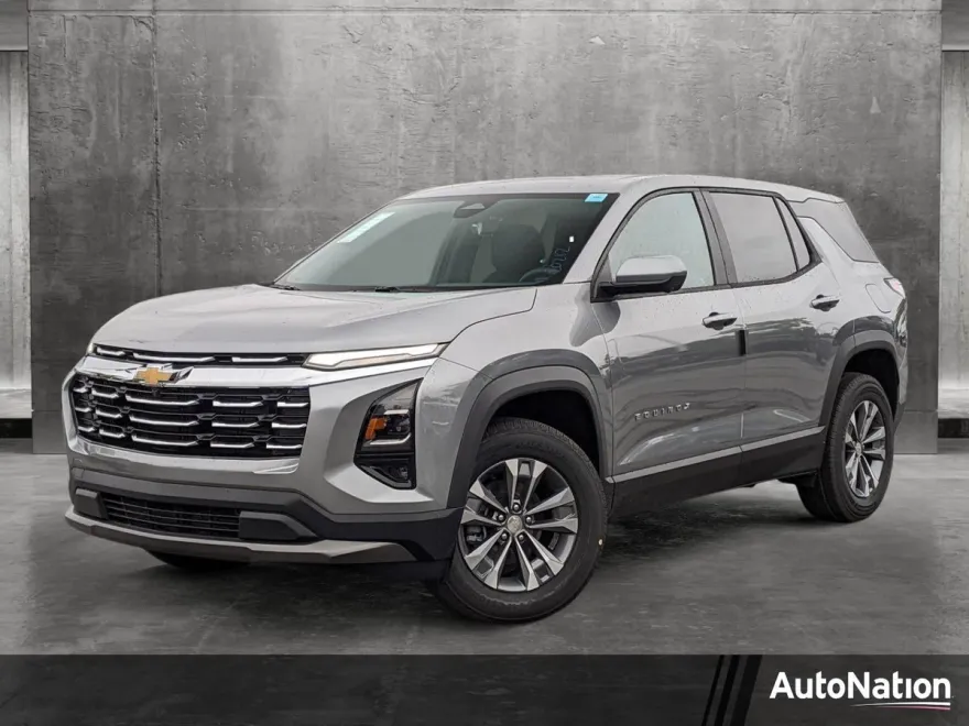 2025 Chevrolet Equinox LT photo 1