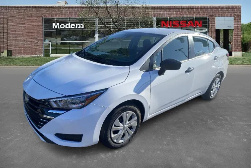 2025 Nissan Versa S photo 1