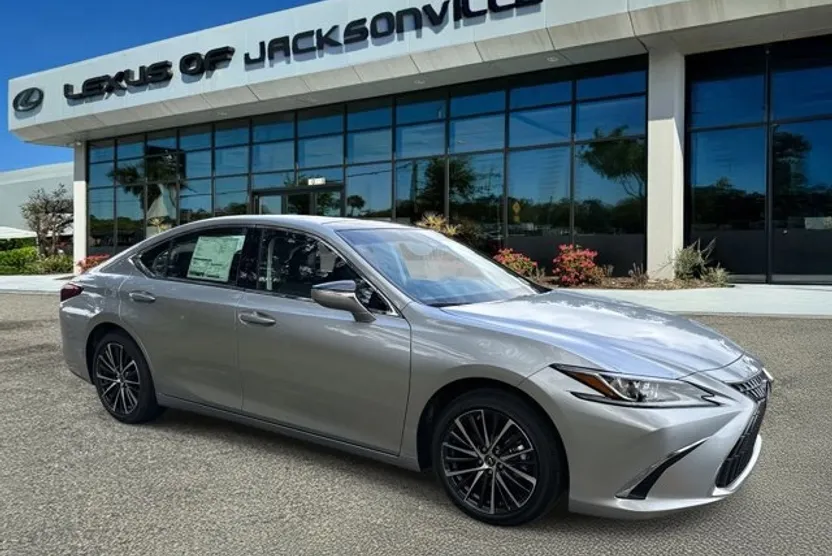 2025 Lexus ES 350 photo 1