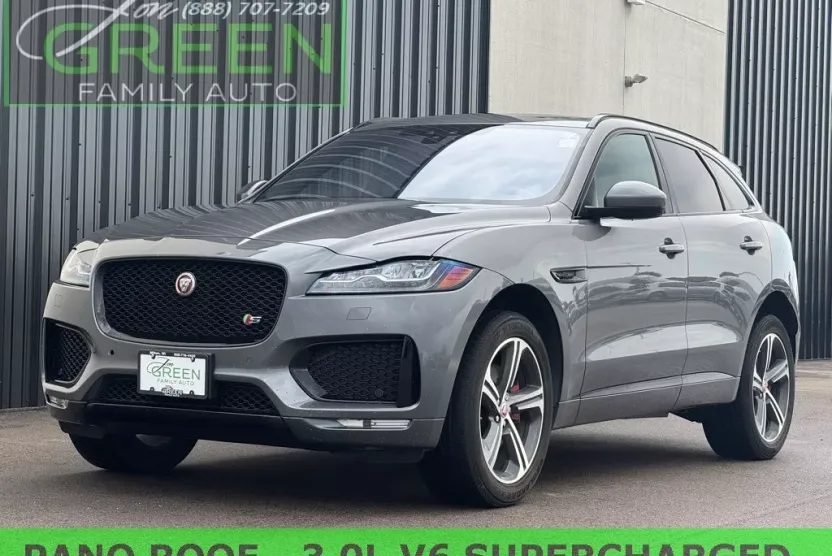 2018 Jaguar F-PACE S photo 1
