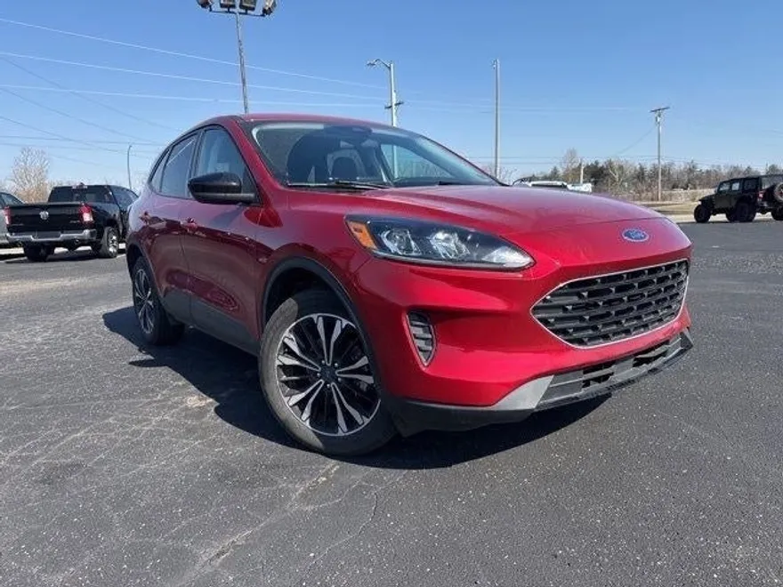 2022 Ford Escape SE photo 1