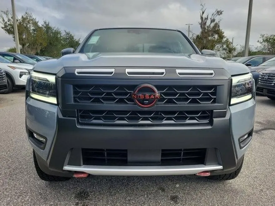 2025 Nissan Frontier Crew Cab PRO-X photo 1