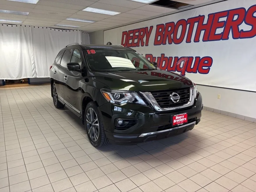 2018 Nissan Pathfinder Platinum photo 1