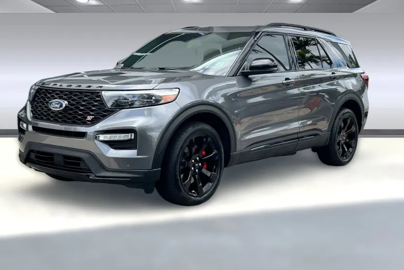 2022 Ford Explorer ST photo 1