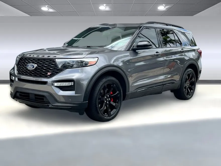 2022 Ford Explorer ST photo 1