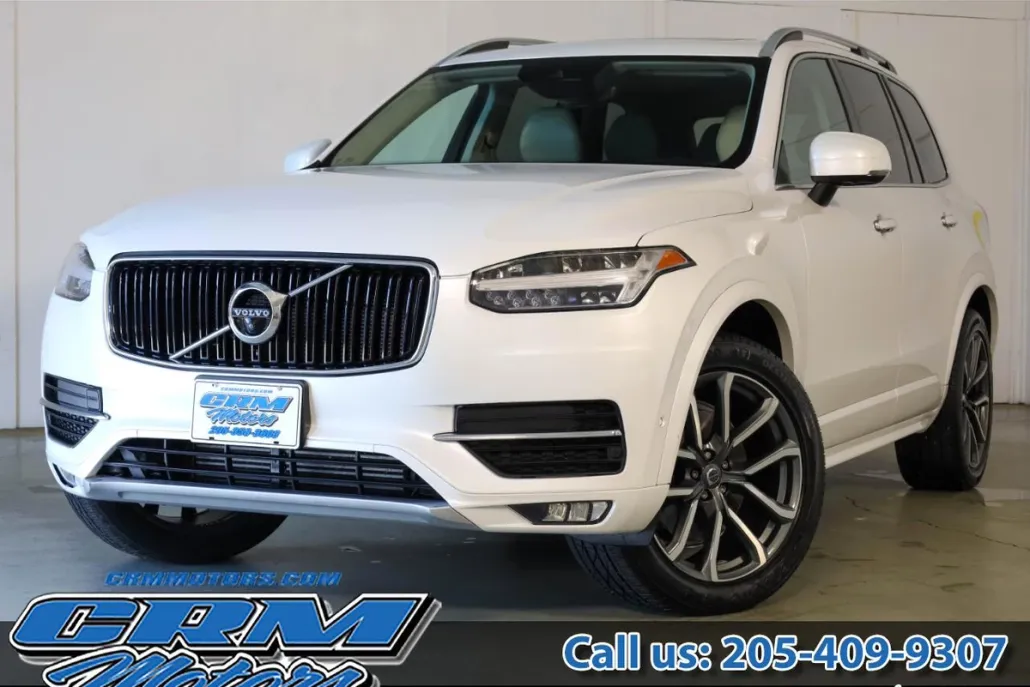 2018 Volvo XC90 T6 AWD Momentum photo 1