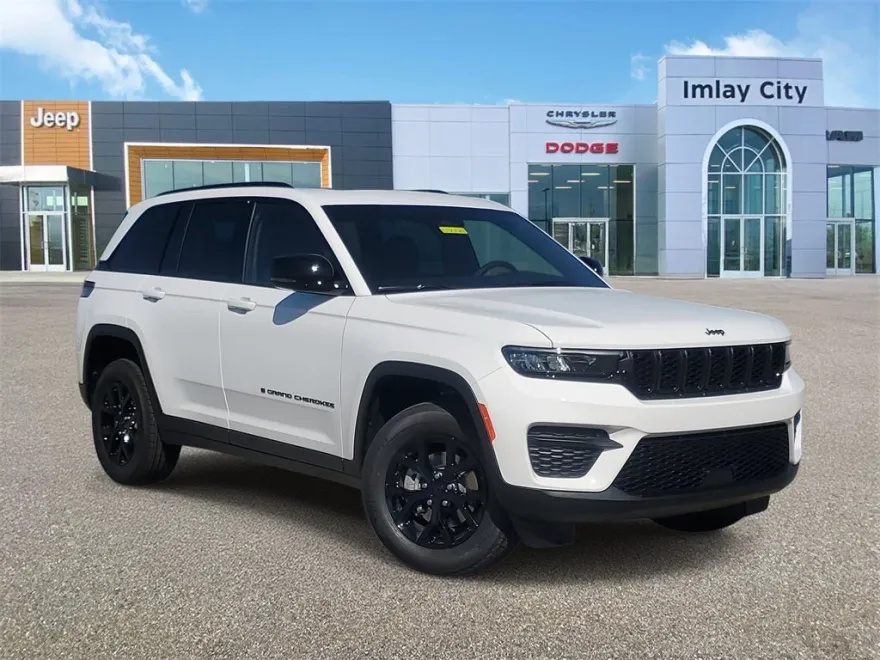 2025 Jeep Grand Cherokee Laredo Altitude photo 1