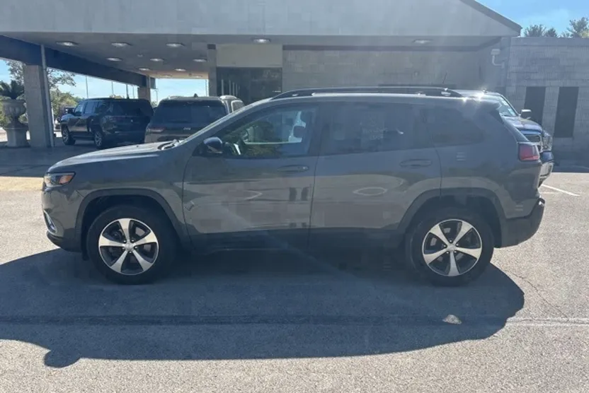 2022 Jeep Cherokee Limited photo 1