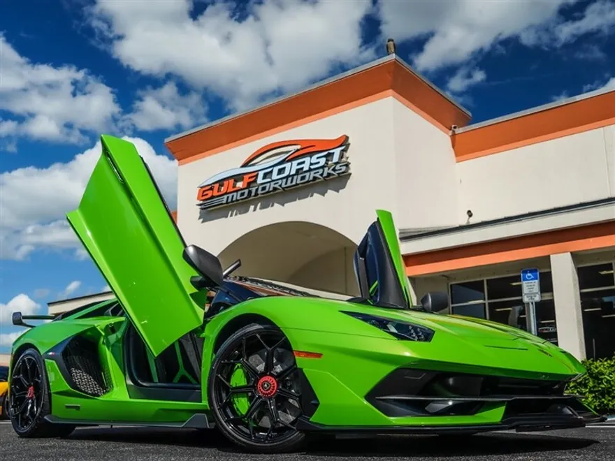 2021 Lamborghini Aventador SVJ photo 1