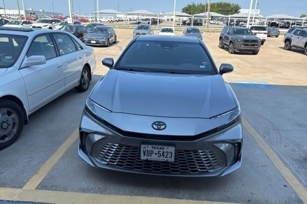 2025 Toyota Camry XSE photo 1