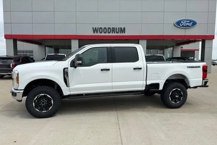 2025 Ford F-350 XL photo 1