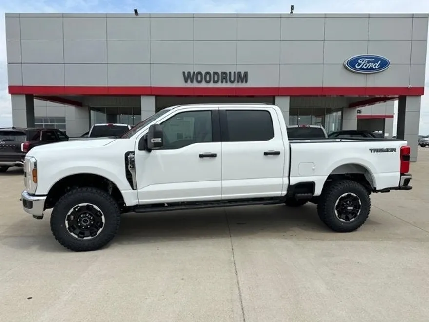 2025 Ford F-350 XL photo 1