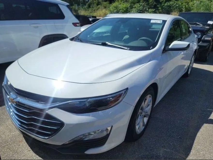 2023 Chevrolet Malibu 1LT photo 1