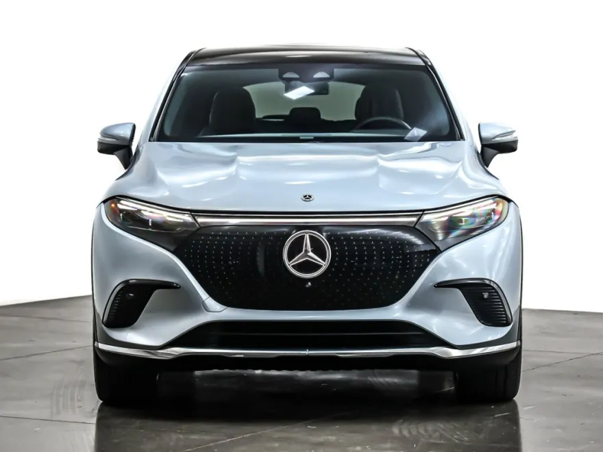 2023 Mercedes Benz EQS SUV 450 photo 1