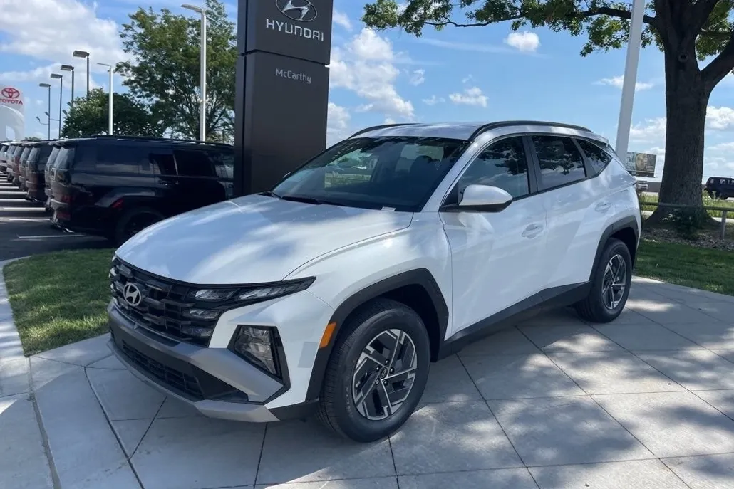 2025 Hyundai Tucson Hybrid Blue photo 1
