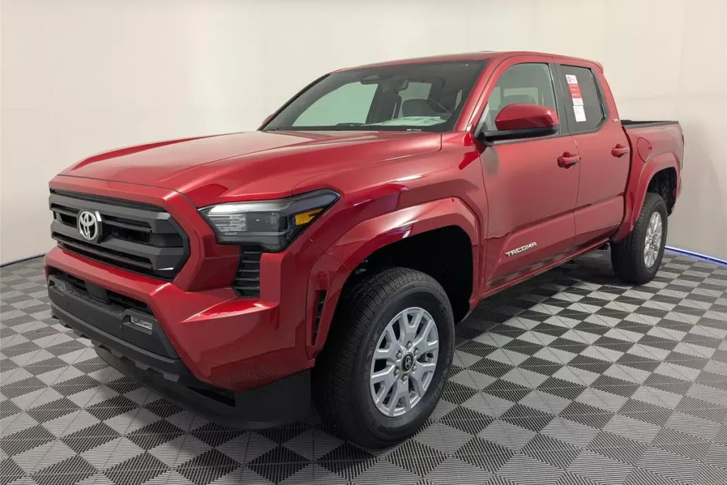 2025 Toyota Tacoma SR5 photo 1
