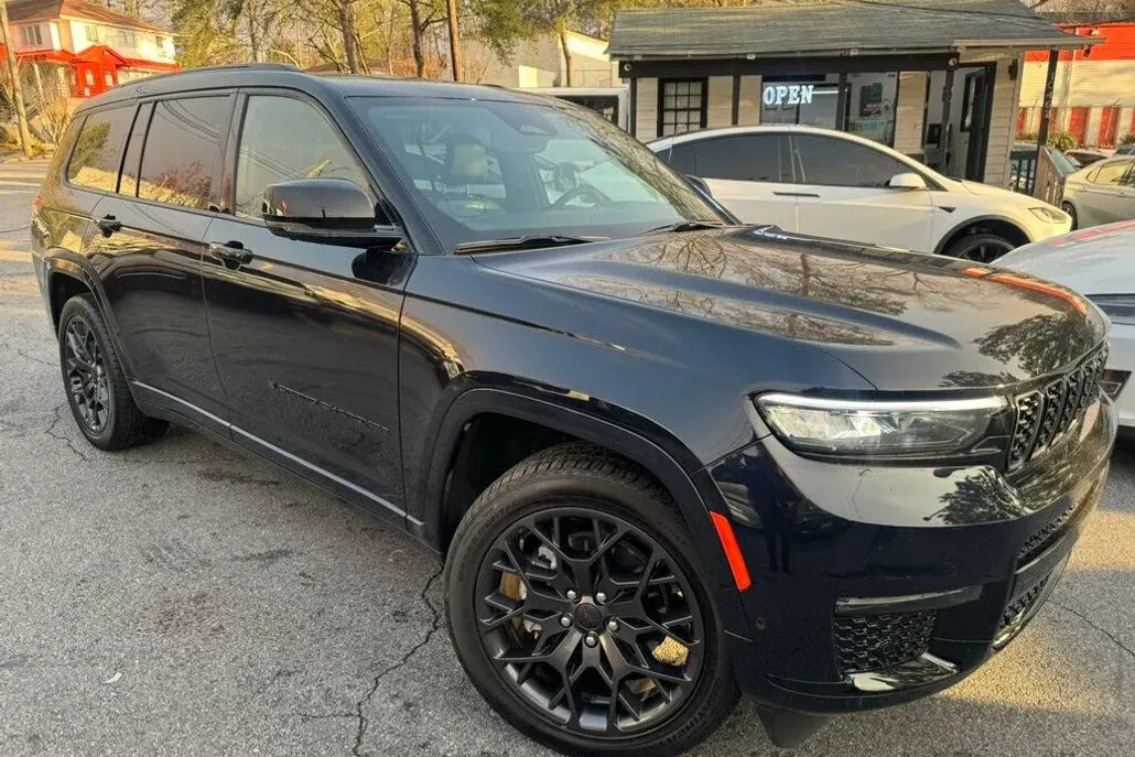 2024 Jeep Grand Cherokee L Summit Reserve photo 1