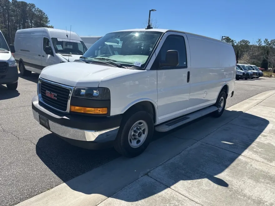 2023 Gmc Savana Cargo 2500 photo 1