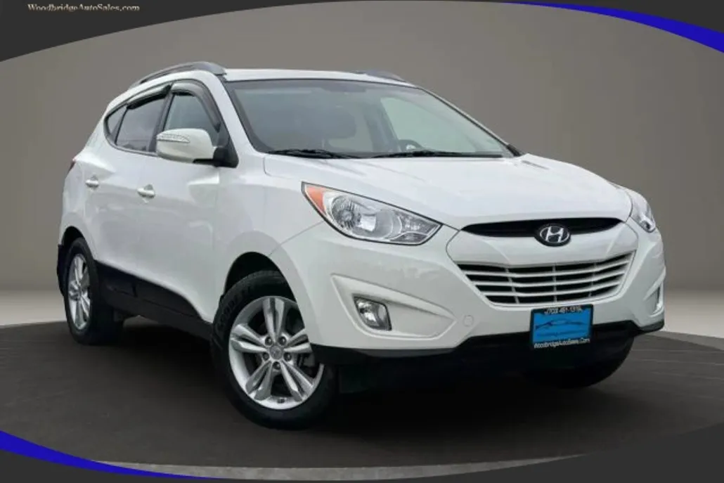 2013 Hyundai Tucson GLS Sport photo 1