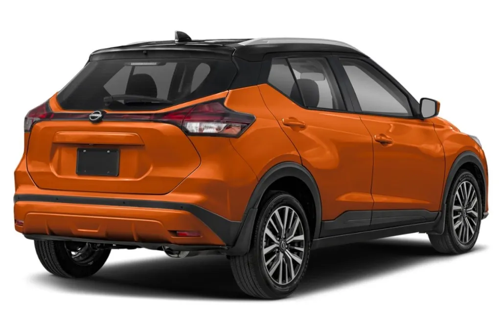 2023 Nissan Kicks SV photo 1