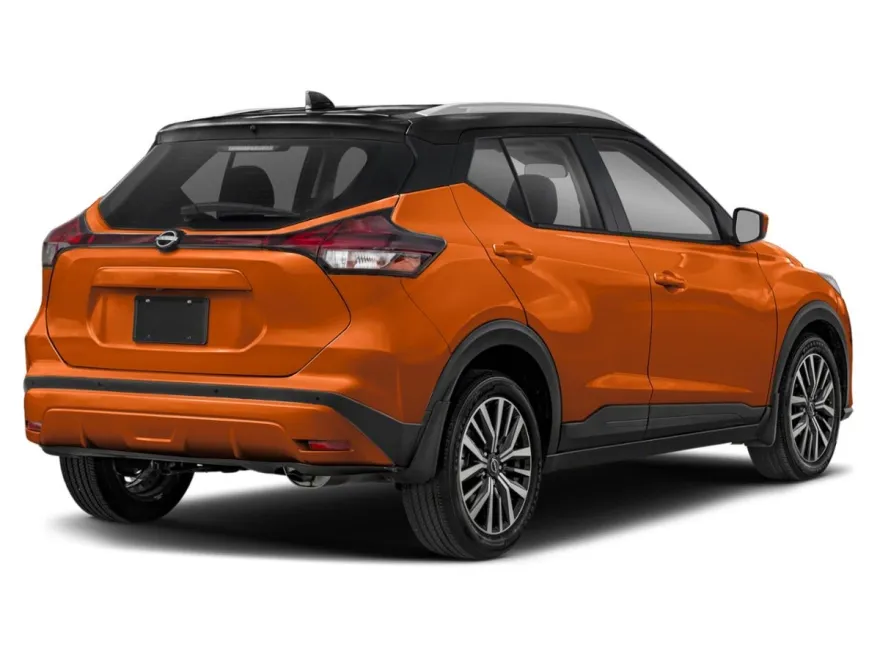 2023 Nissan Kicks SV photo 1