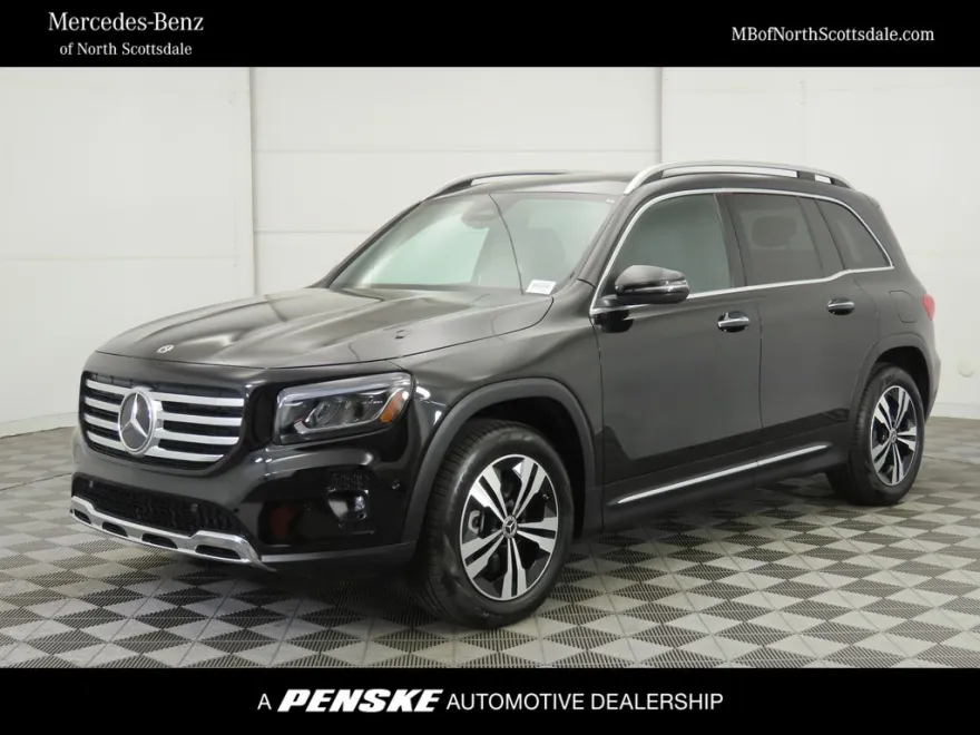 2025 Mercedes Benz GLB 250 4MATIC photo 1