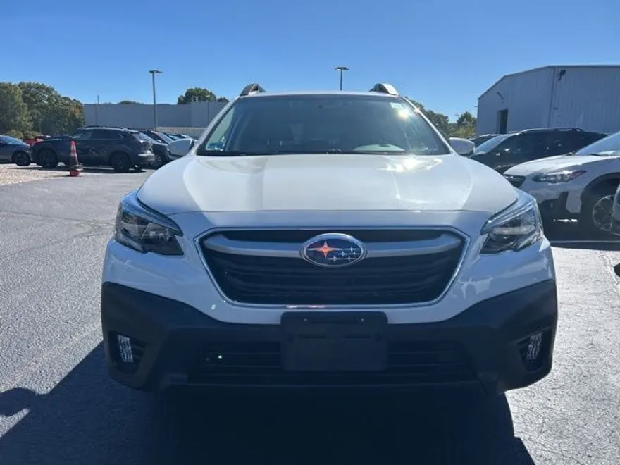 2021 Subaru Outback Premium photo 1