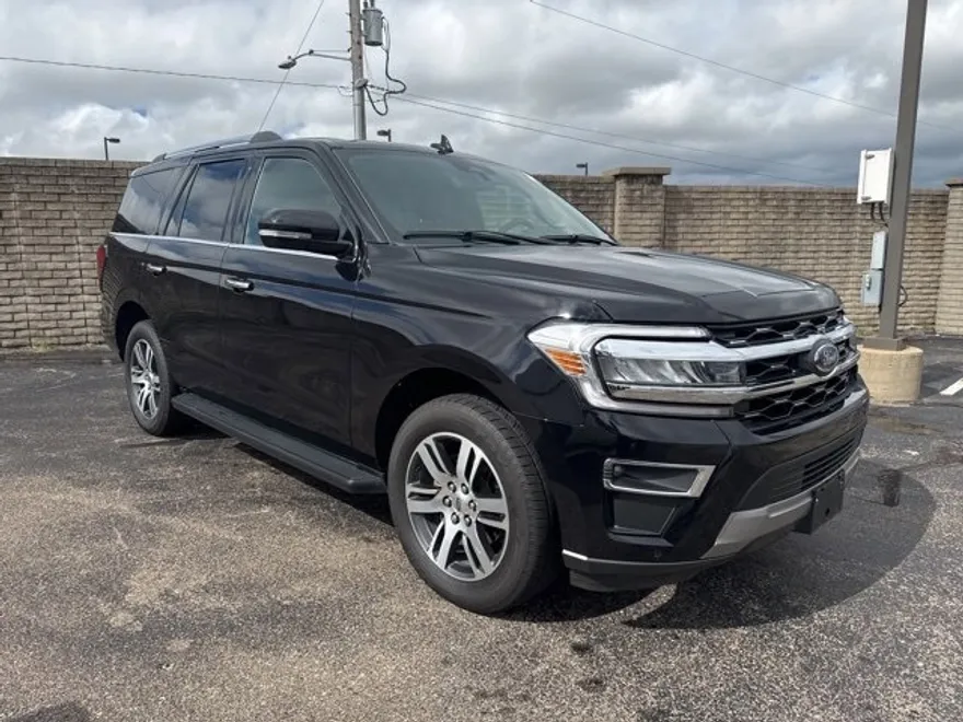 2024 Ford Expedition Limited photo 1