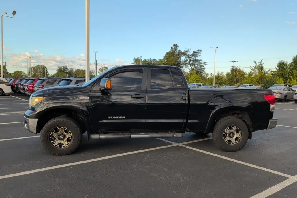 2008 Toyota Tundra SR5 photo 1