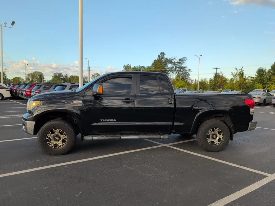 2008 Toyota Tundra SR5 photo 1