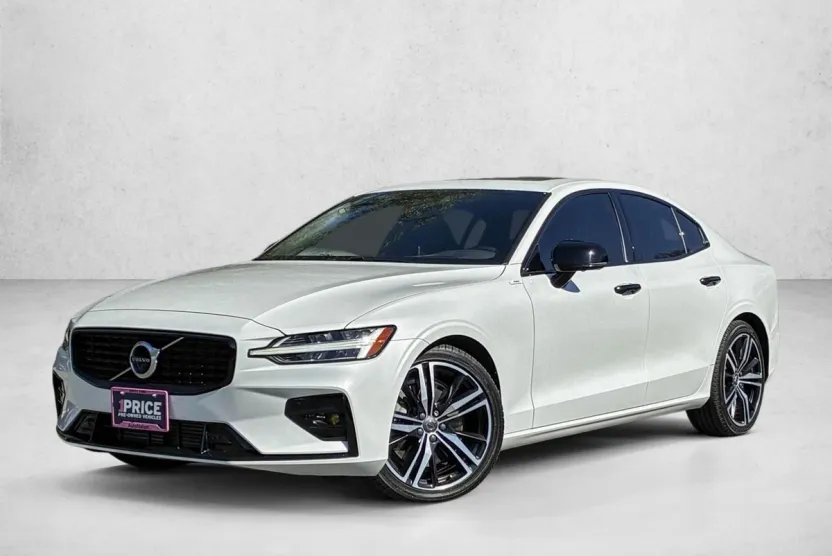 2021 Volvo S60 T6 R-Design photo 1