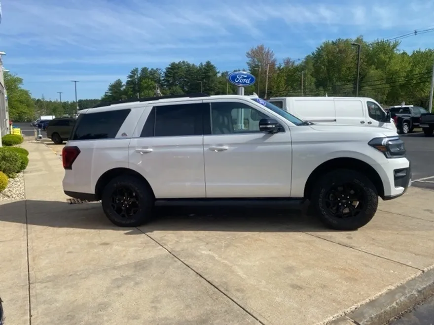 2024 Ford Expedition Timberline photo 1