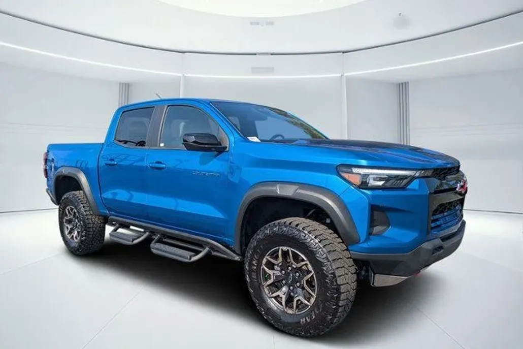 2024 Chevrolet Colorado ZR2 photo 1