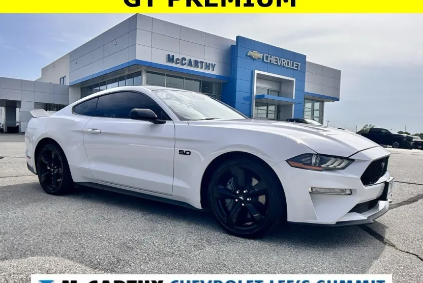 2022 Ford Mustang GT Premium photo 1