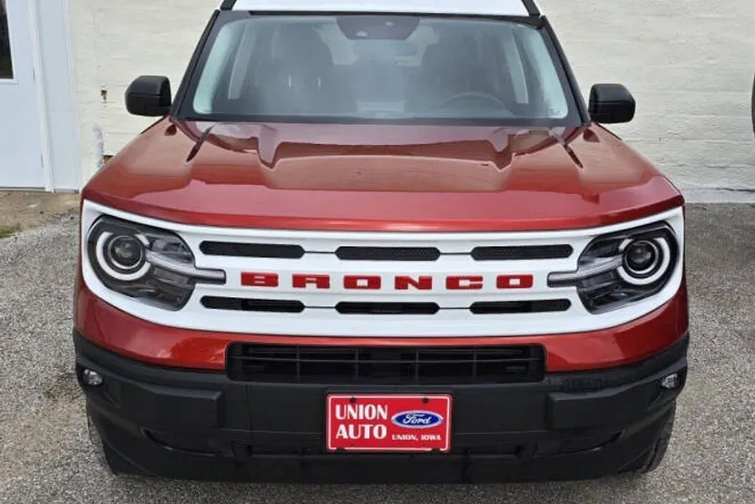 2024 Ford Bronco Sport Heritage photo 1