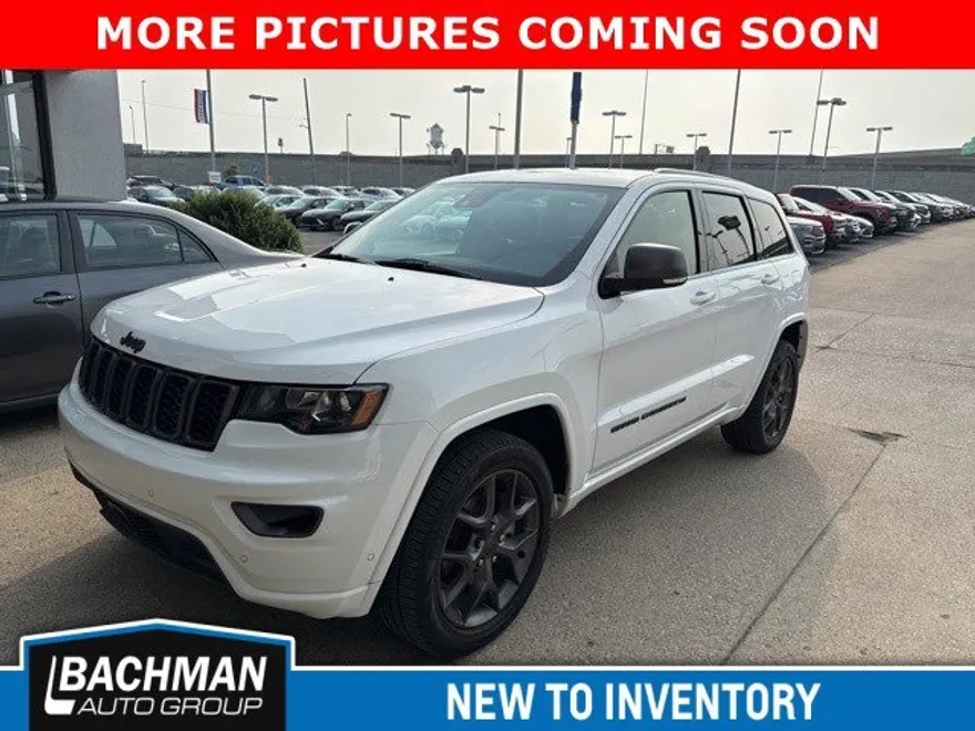 2021 Jeep Grand Cherokee Anniversary Edition photo 1