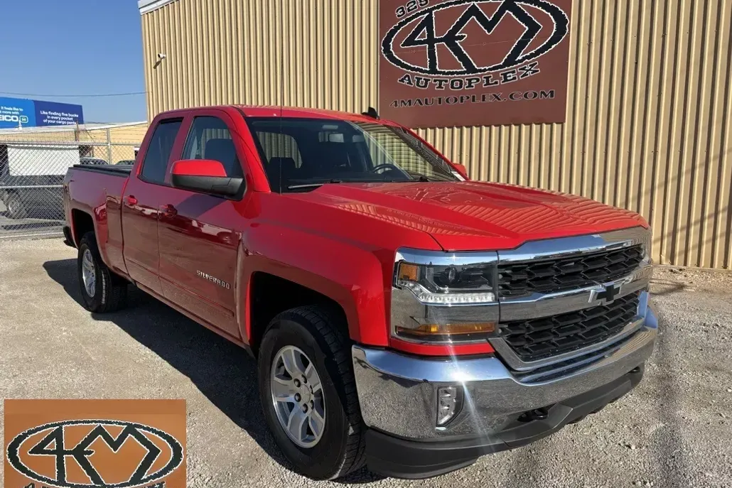 2018 Chevrolet Silverado 1500 LT photo 1