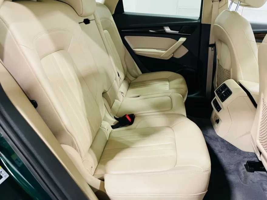 2020 Audi Q5 Premium Plus 45 TFSI S line photo 31