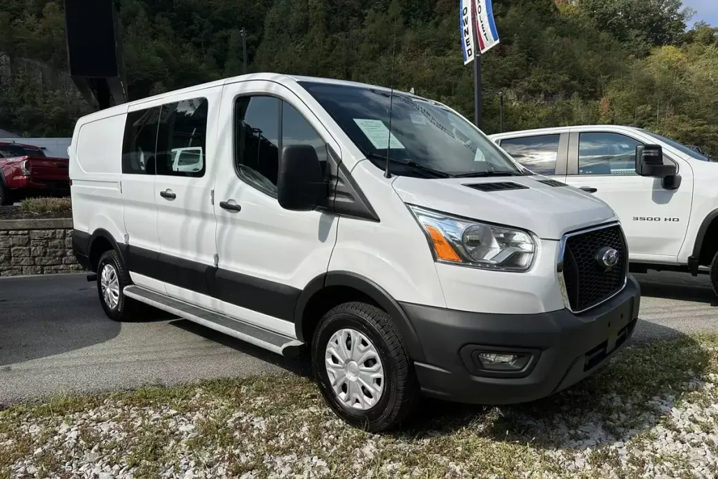 2022 Ford Transit Cargo Van photo 1