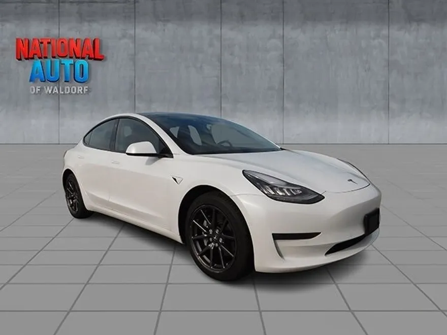 2019 Tesla Model 3 Long Range photo 1