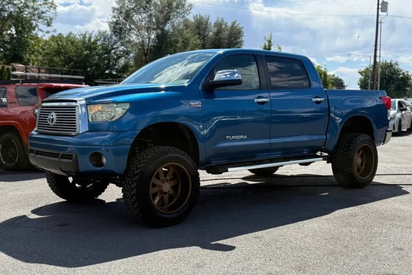 2010 Toyota Tundra Limited photo 1