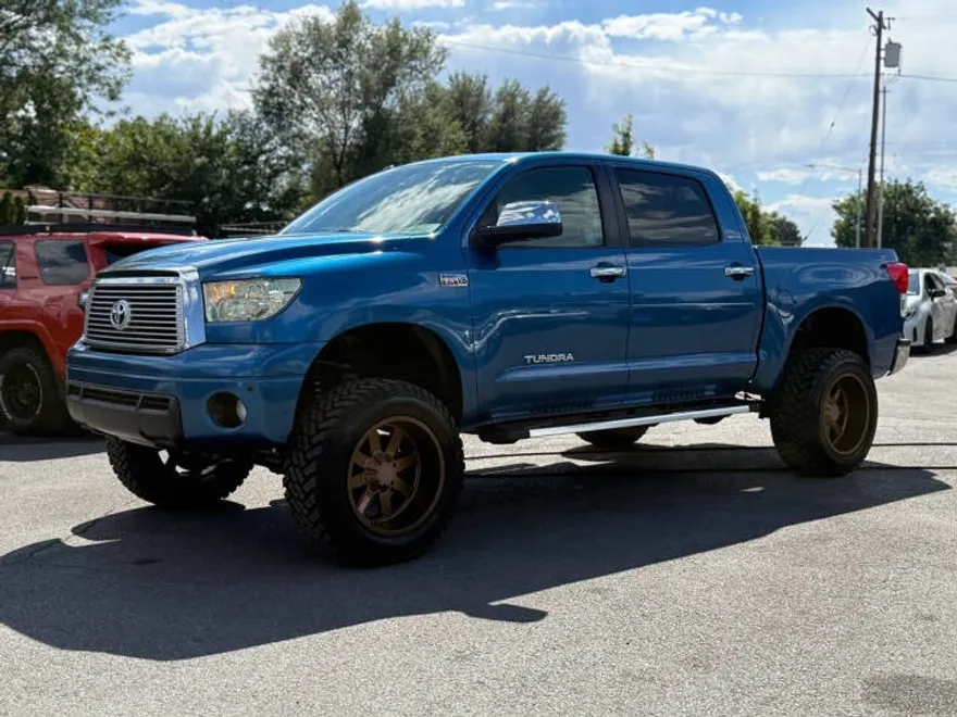2010 Toyota Tundra Limited photo 1