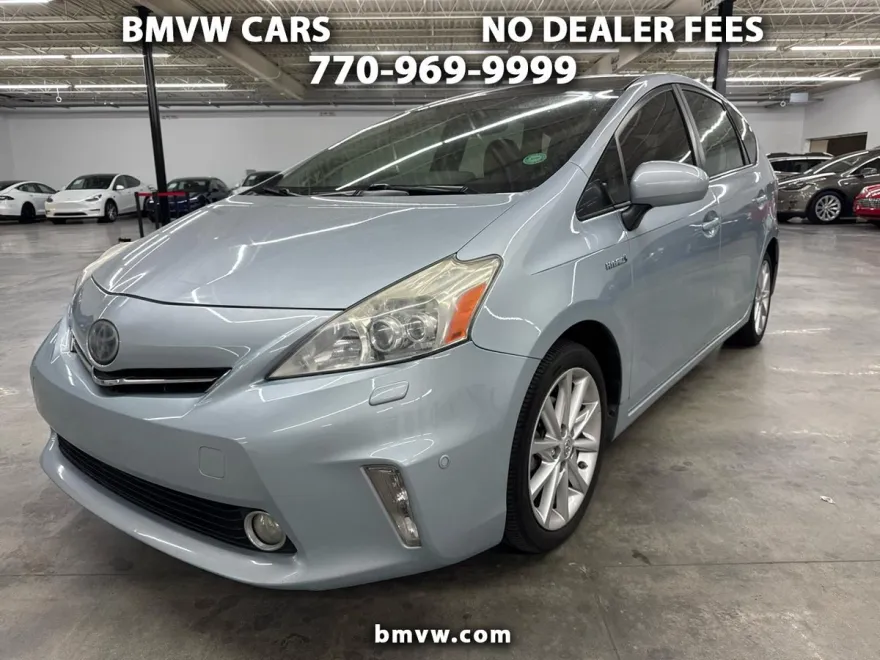 2014 Toyota Prius V photo 1