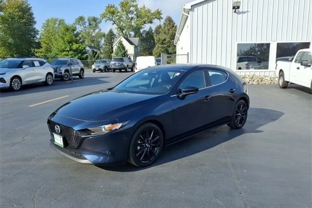 2024 Mazda Mazda3 Hatchback 2.5 Select Sport photo 1
