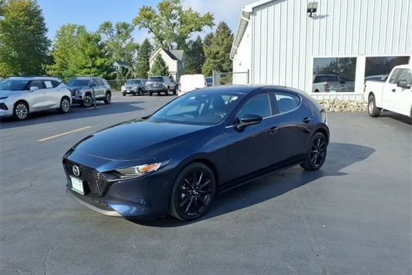 2024 Mazda Mazda3 Hatchback 2.5 Select Sport photo 1