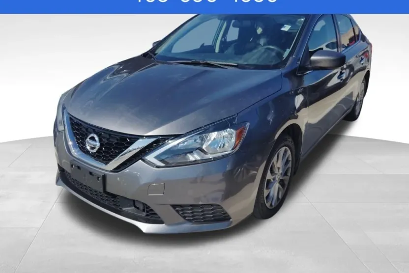 2018 Nissan Sentra SV photo 1