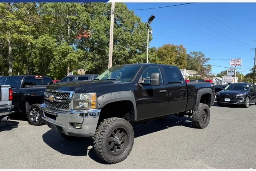 2010 Chevrolet Silverado 2500HD LT photo 1